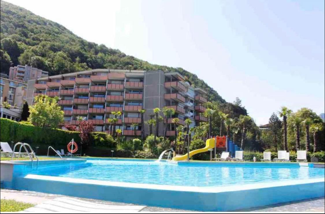 비소네 Holiday On The Lake Lugano 2 아파트 외부 사진